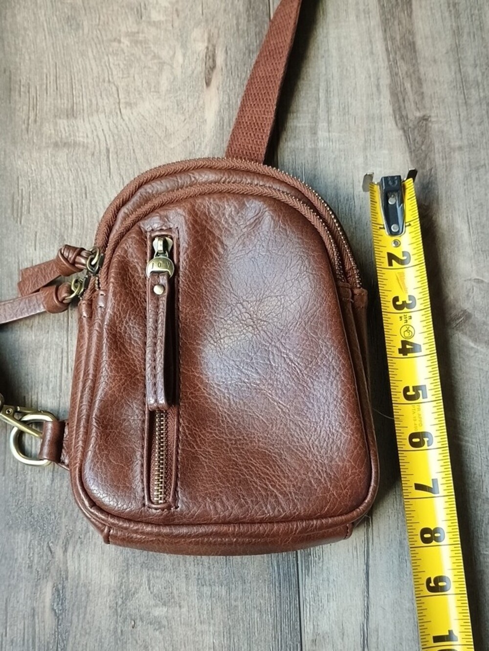 Joy Susan Brown Leather Crossbody Bag - Picture 7 of 12